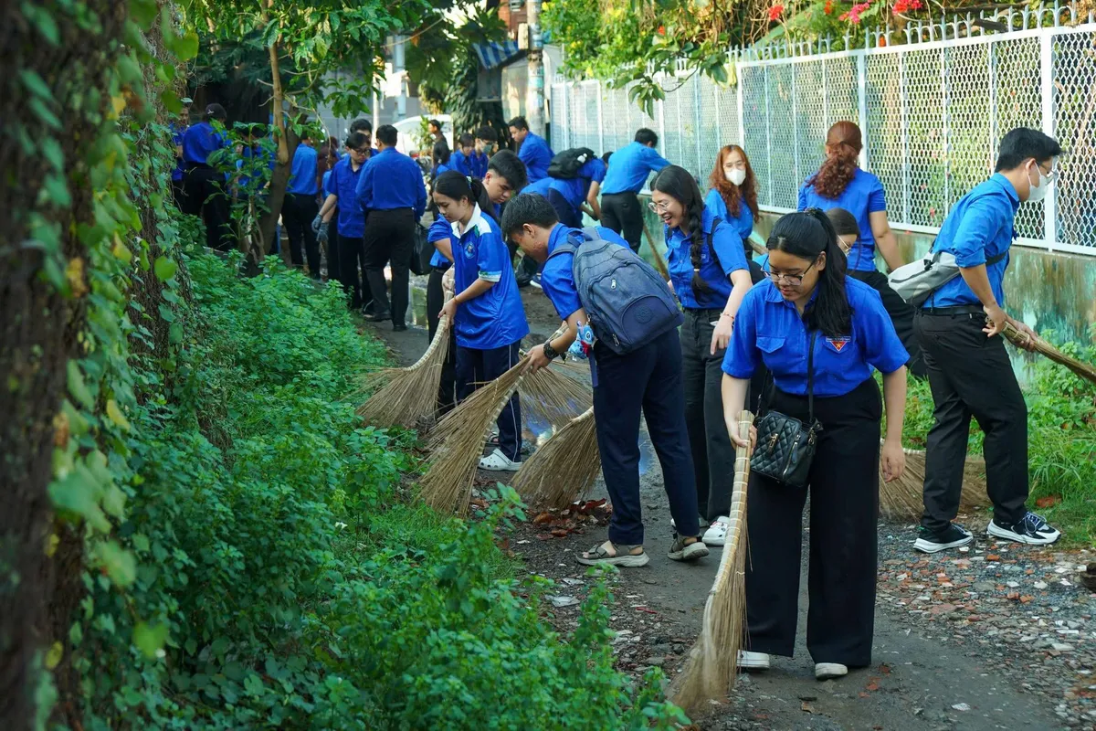 2.500 thiếu nhi c&oacute; ho&agrave;n cảnh kh&oacute; khăn sẽ được hỗ trợ trong Th&aacute;ng Thanh ni&ecirc;n- Ảnh 4.