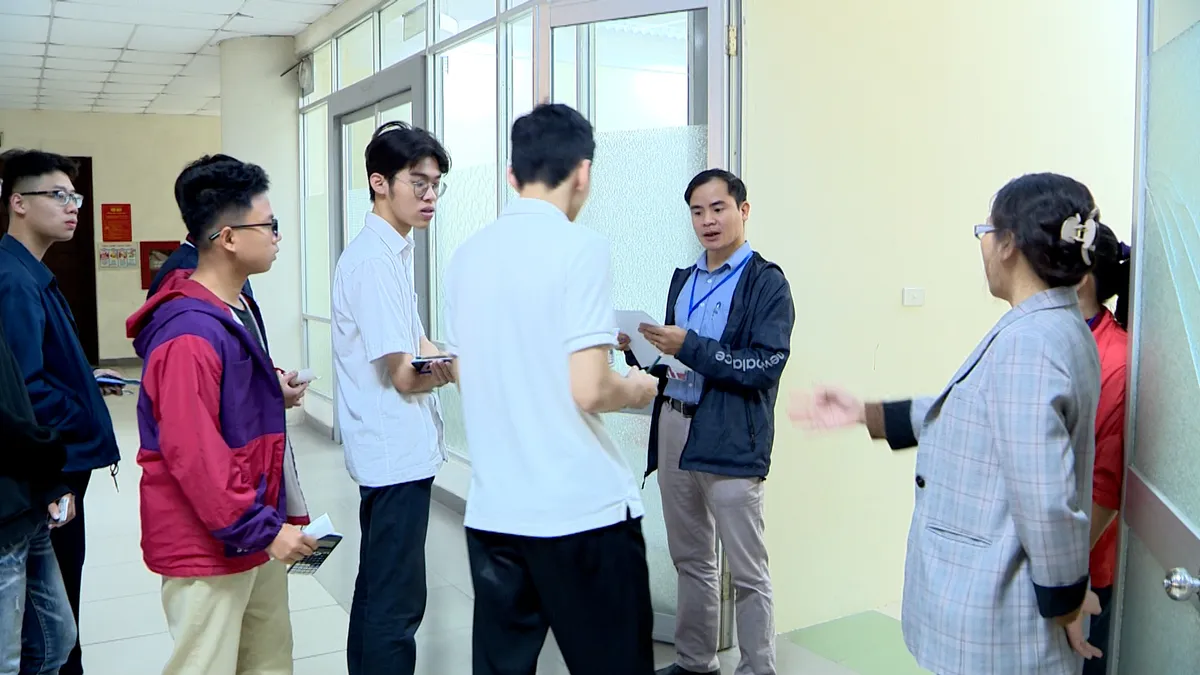 Kỳ thi TSA &aacute;p dụng loạt c&ocirc;ng nghệ khảo th&iacute; hiện đại - Ảnh 9.