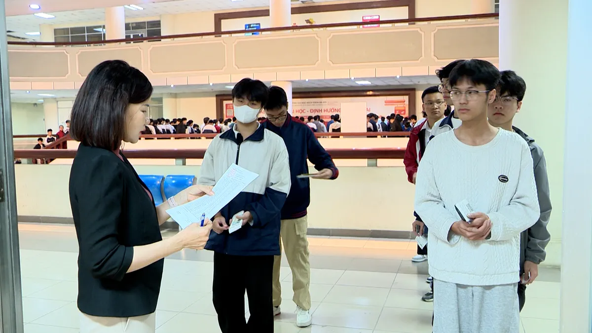 Kỳ thi TSA &aacute;p dụng loạt c&ocirc;ng nghệ khảo th&iacute; hiện đại - Ảnh 7.