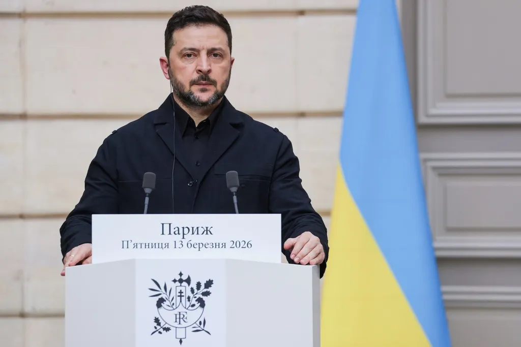Tổng thống Zelensky cân nhắc hoãn bầu cử tại Ukraine trong nhiều năm - Ảnh 1. Tổng thống Zelensky cân nhắc hoãn bầu cử tại Ukraine trong nhiều năm - Ảnh 1.