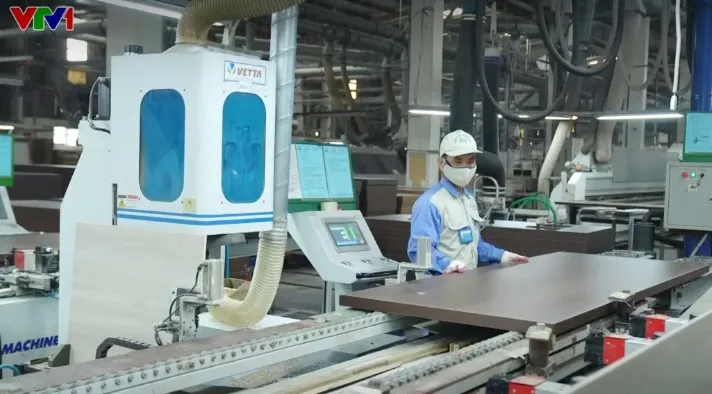 Nhập siêu đầu năm: Doanh nghiệp “gom” nguyên liệu đón sóng đơn hàng - Ảnh 1.