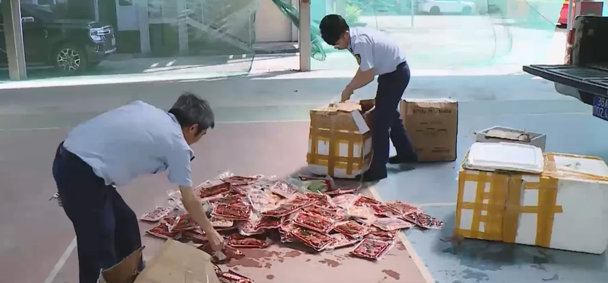 Đấu tranh, ngăn chặn thực phẩm bẩn, kh&ocirc;ng r&otilde; nguồn gốc- Ảnh 3.