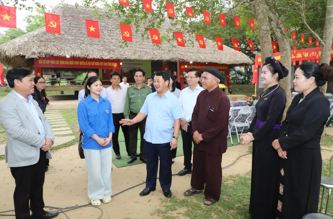 Đại biểu Quốc hội kho&aacute; XVI v&agrave; đại biểu HĐND c&aacute;c cấp phải xứng đ&aacute;ng với niềm tin v&agrave; kỳ vọng của cử tri - Ảnh 4.