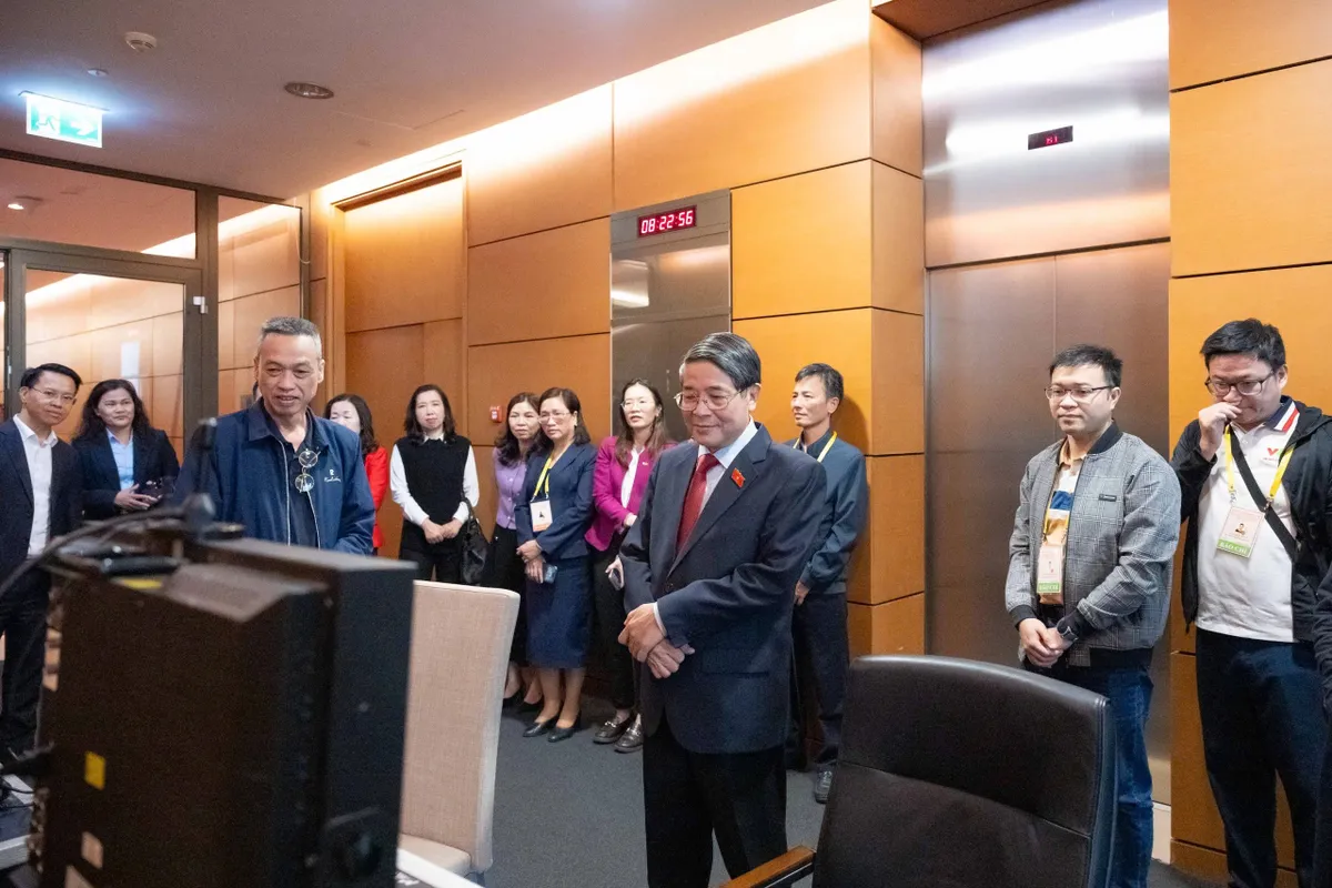 Truyền tải kịp thời th&ocirc;ng tin về cuộc bầu cử tới cử tri v&agrave; Nh&acirc;n d&acirc;n cả nước - Ảnh 3.