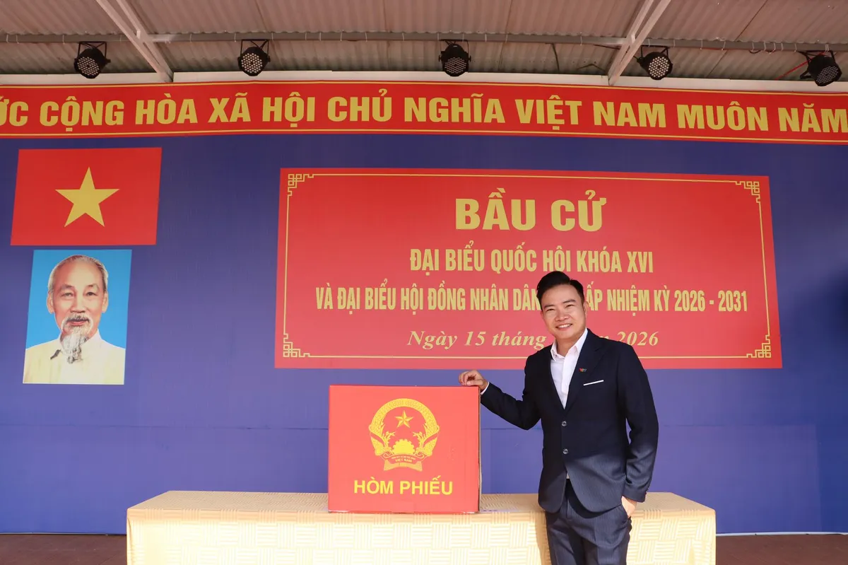 Hậu trường điểm cầu cực Nam của chương tr&igrave;nh bầu cử "Ng&agrave;y hội non s&ocirc;ng" - Ảnh 3.