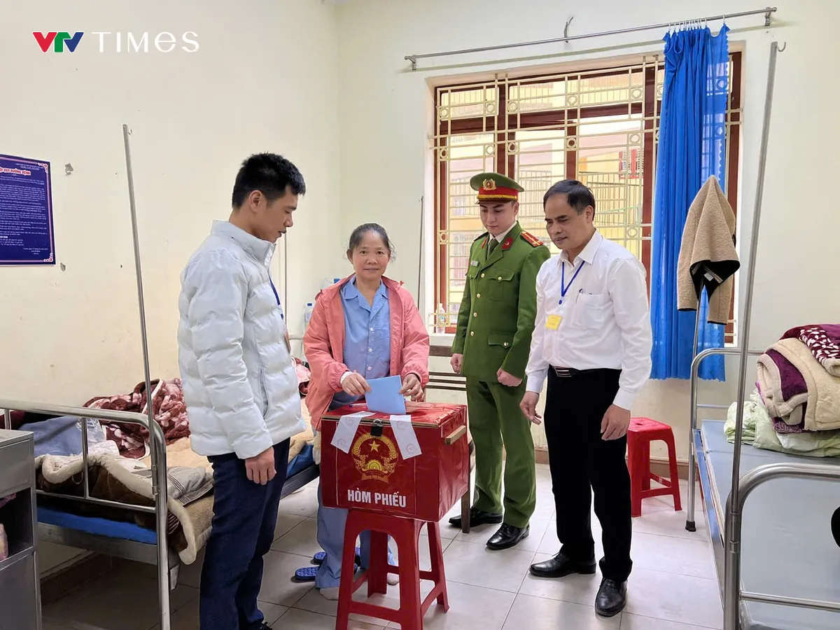 Thái Nguyên: Những lá phiếu đặc biệt của cử tri "thế kỷ" - Ảnh 7.