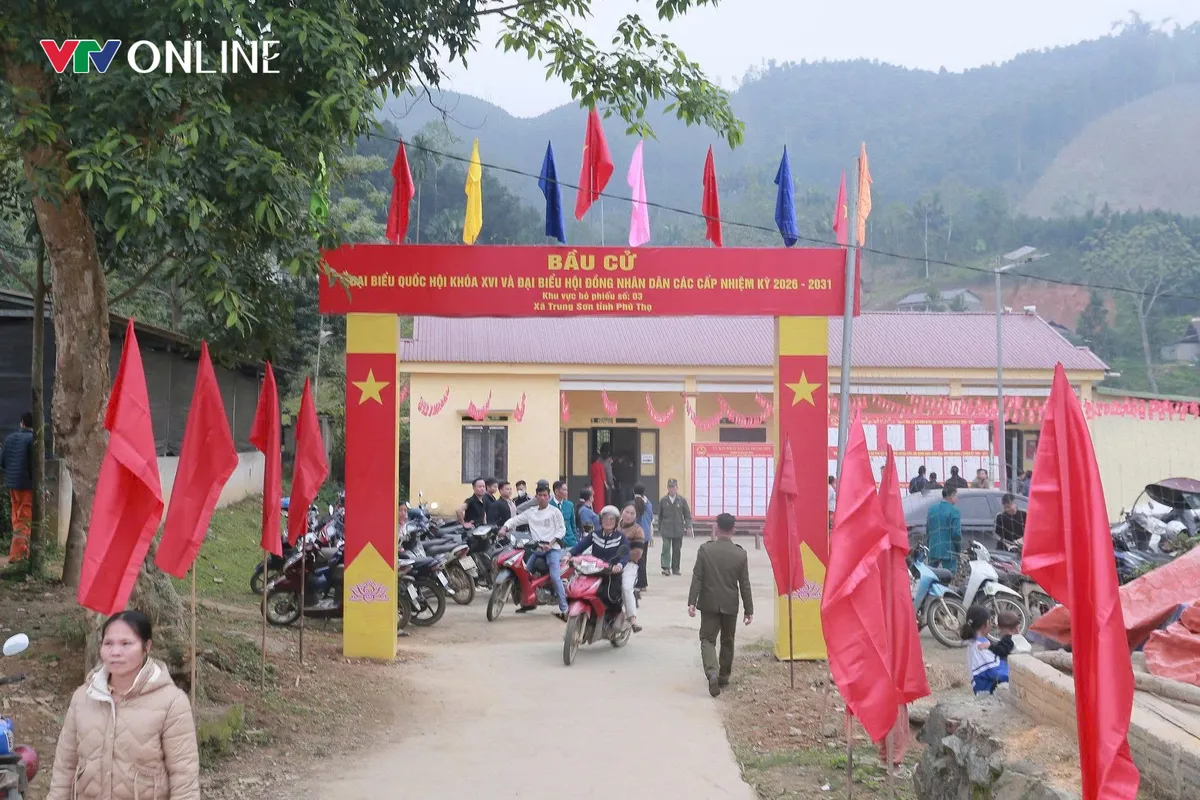 Gần 2,8 triệu cử tri Phú Thọ gửi gắm niềm tin qua từng lá phiếu - Ảnh 4.