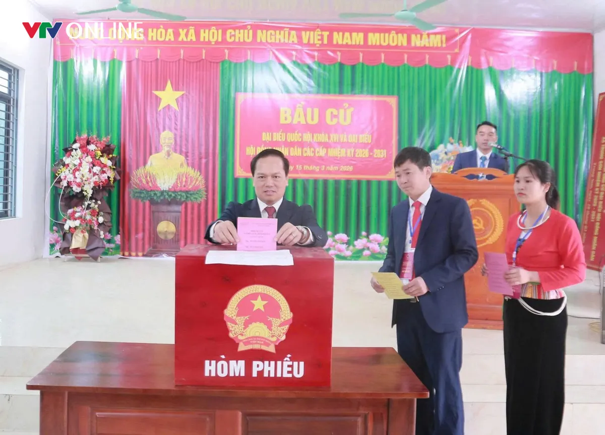 Gần 2,8 triệu cử tri Phú Thọ gửi gắm niềm tin qua từng lá phiếu - Ảnh 5.