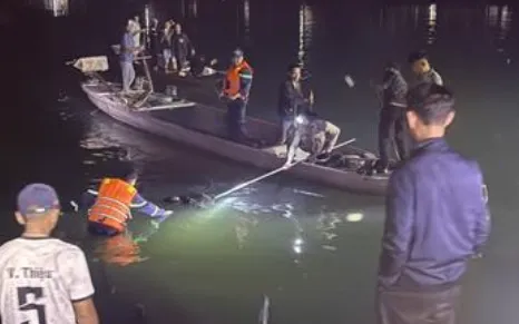 Hiện trường xảy ra vụ đuối nước thương tâm. Ảnh: TTXVN