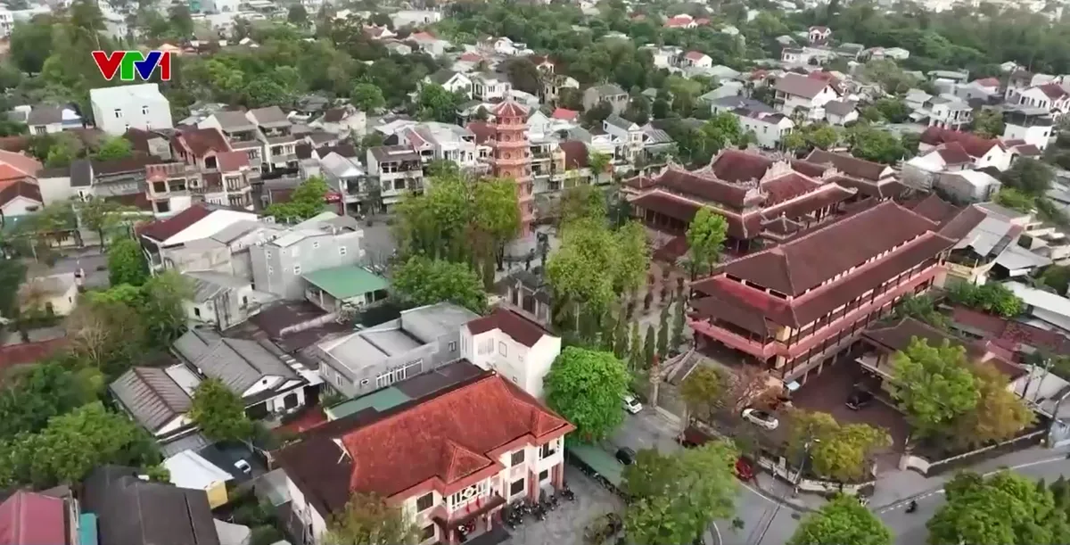 Các tôn giáo đồng hành cùng dân tộc trong ngày bầu cử - Ảnh 3.