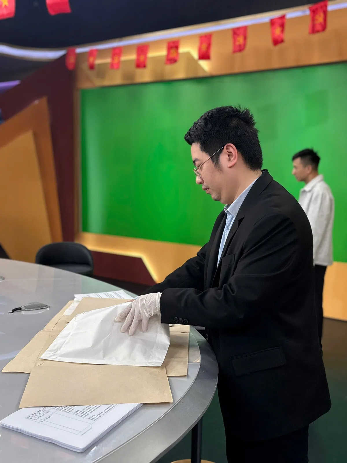 Hậu trường điểm cầu S3 gấp r&uacute;t trước giờ l&ecirc;n s&oacute;ng cầu truyền h&igrave;nh &ldquo;Ng&agrave;y hội non s&ocirc;ng&rdquo; - Ảnh 3.