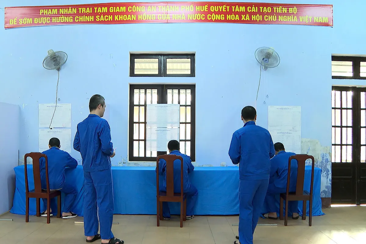 Huế: Hơn 580 người bị tạm giữ, tạm giam tại tham gia bỏ phiếu bầu cử - Ảnh 4.