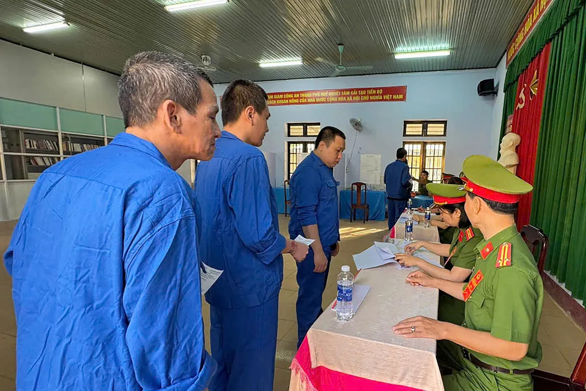 Huế: Hơn 580 người bị tạm giữ, tạm giam tại tham gia bỏ phiếu bầu cử - Ảnh 1.