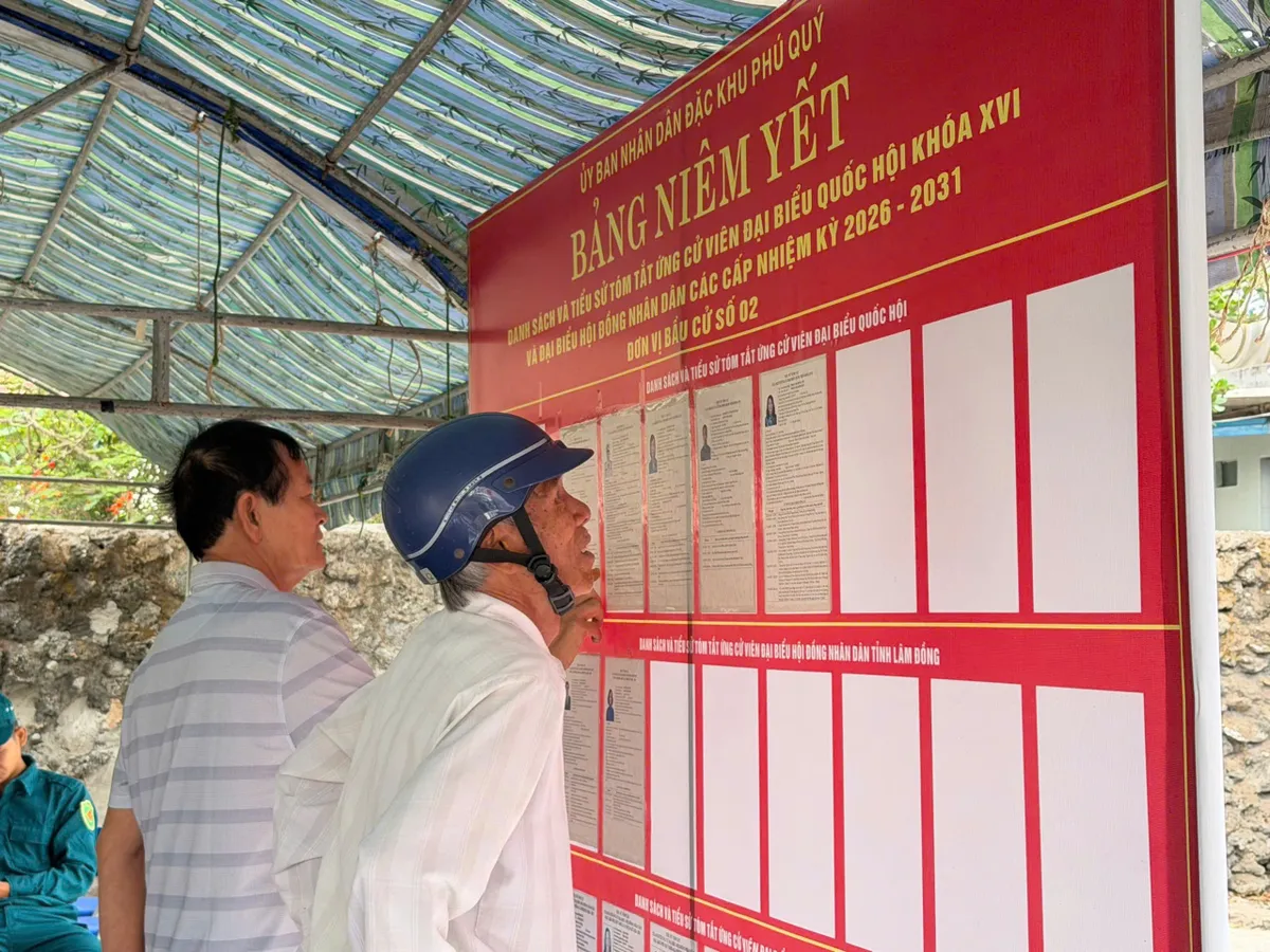 Hơn 2,7 triệu cử tri L&acirc;m Đồng n&ocirc; nức đi bầu cử trong ng&agrave;y hội to&agrave;n d&acirc;n - Ảnh 7.