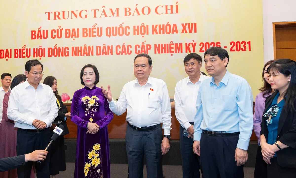  Chủ tịch Quốc hội: Chọn người c&oacute; t&agrave;i, c&oacute; đức, c&oacute; t&acirc;m, c&oacute; tầm để x&acirc;y dựng v&agrave; bảo vệ Tổ Quốc - Ảnh 1.
