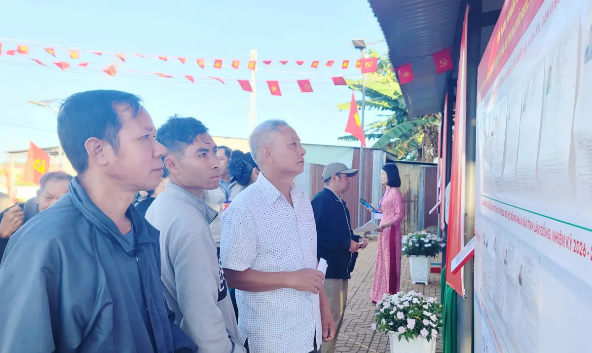 Hơn 2,7 triệu cử tri Lâm Đồng tham gia ngày hội bầu cử- Ảnh 1. Hơn 2,7 triệu cử tri Lâm Đồng tham gia ngày hội bầu cử- Ảnh 1.