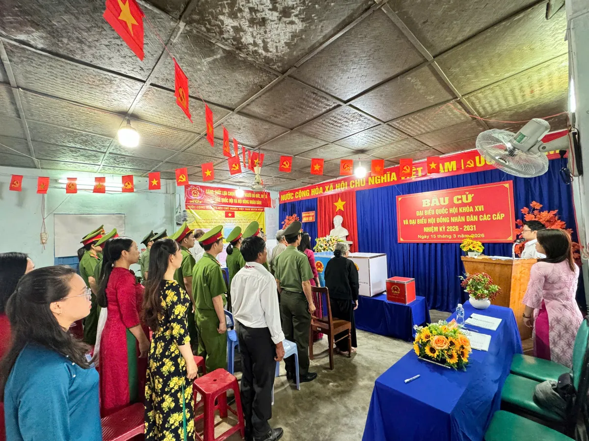 C&ocirc;ng an tỉnh Kh&aacute;nh H&ograve;a ho&agrave;n th&agrave;nh bầu cử sớm, triển khai đồng bộ phương &aacute;n an ninh tại 1.123 điểm bỏ phiếu - Ảnh 6.