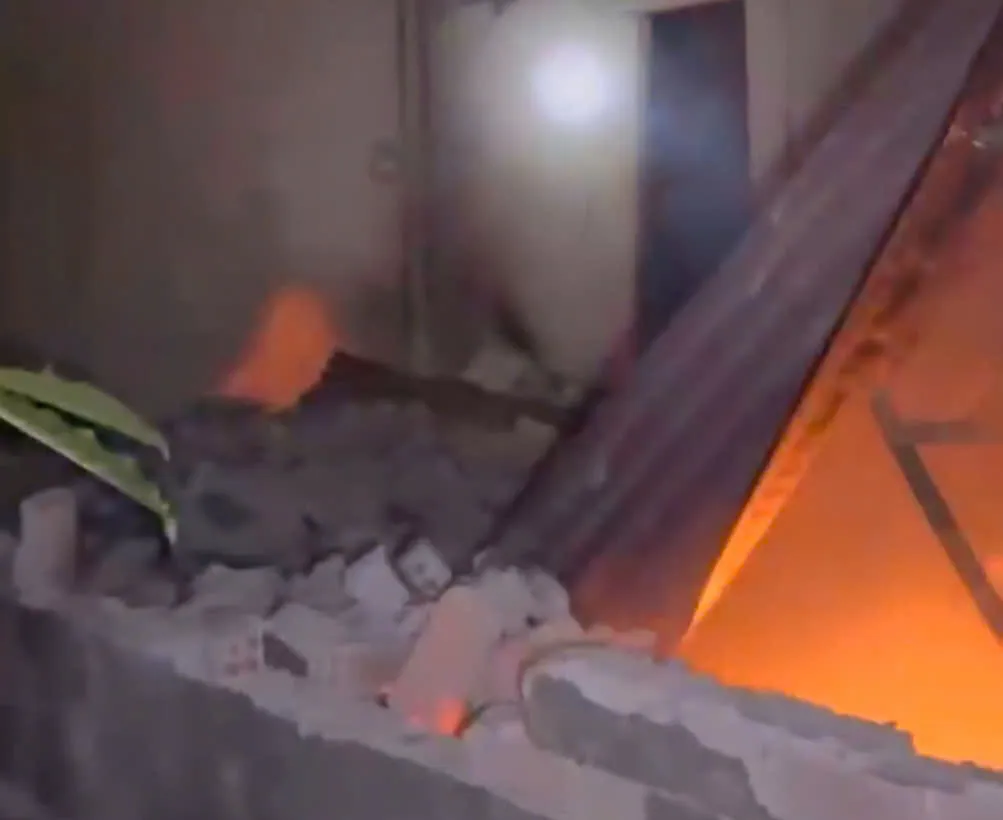 Hỏa hoạn trong đêm tại Lâm Đồng, hai vợ chồng làm thuê bị bỏng nặng nguy kịch - Ảnh 1.