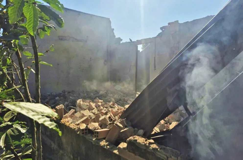 Hỏa hoạn trong đêm tại Lâm Đồng, hai vợ chồng làm thuê bị bỏng nặng nguy kịch - Ảnh 3.