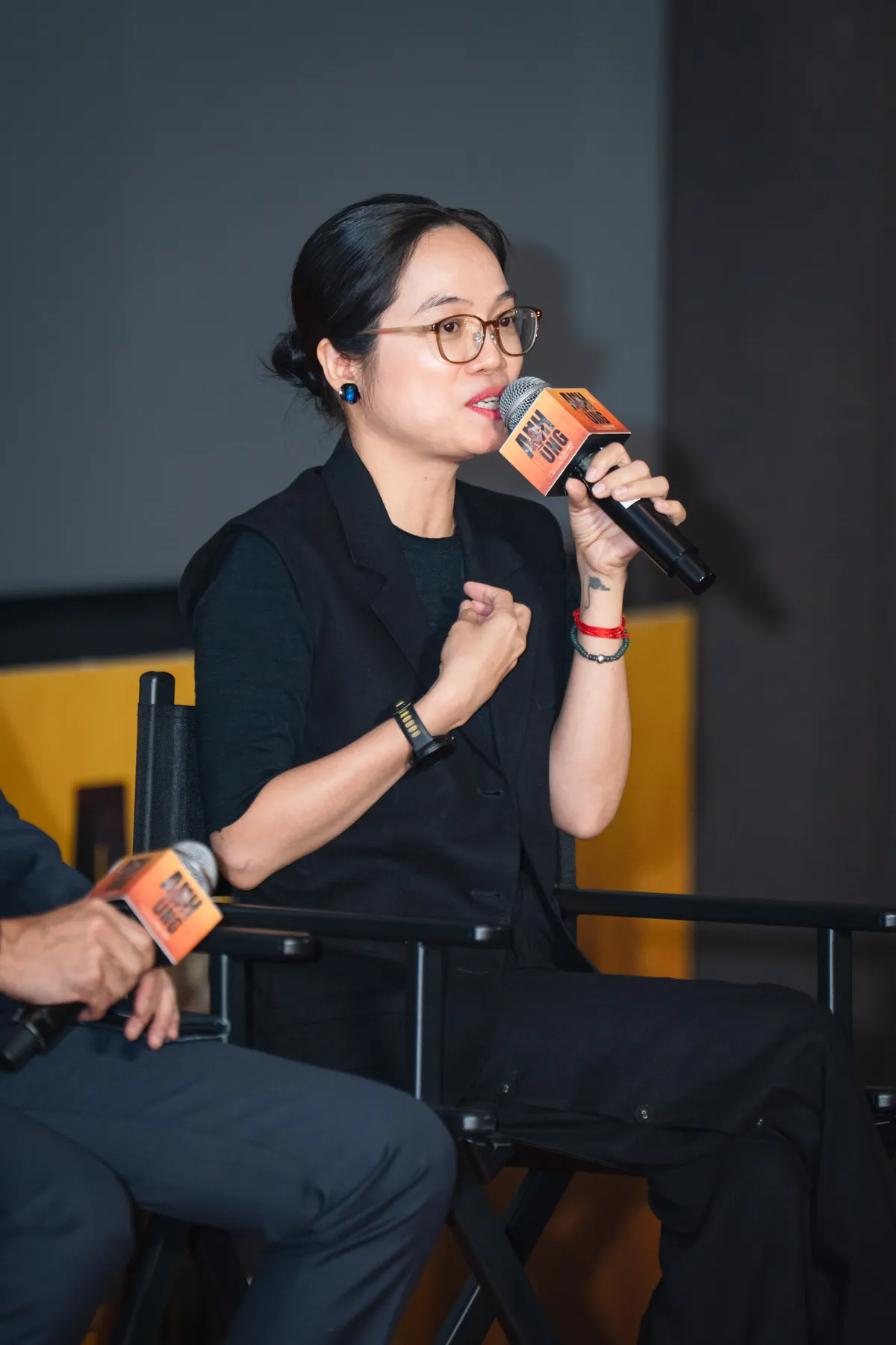 Phim Việt nhiều đến nghẹt thở dịp lễ 30/4, cơ hội n&agrave;o cho m&agrave;n lật mặt g&acirc;y sốc của "Anh H&ugrave;ng"? - Ảnh 4.