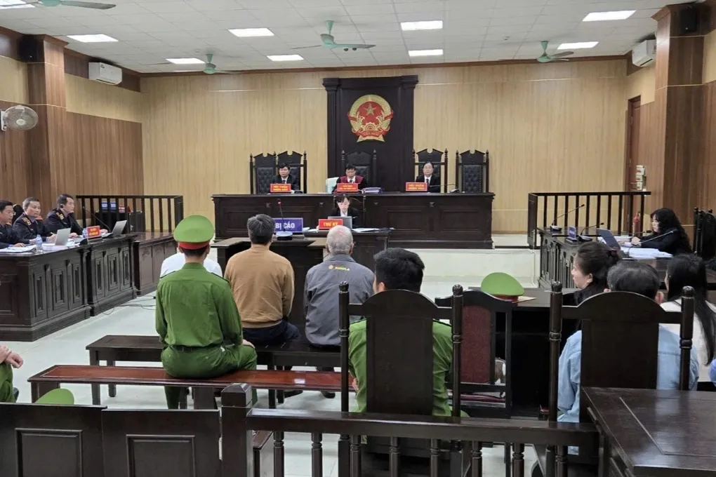 Chỉ đạo khai th&aacute;c c&aacute;t vượt mốc giới, gi&aacute;m đốc doanh nghiệp ở Thanh H&oacute;a lĩnh 6 năm t&ugrave;- Ảnh 1.