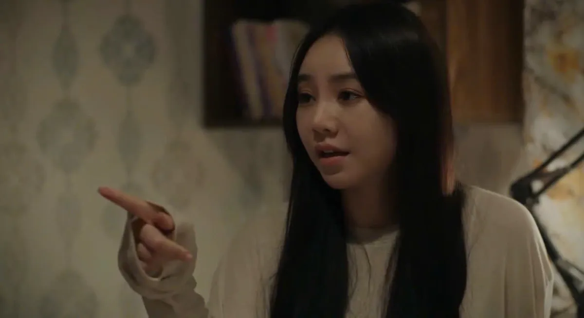 Bước ch&acirc;n v&agrave;o đời - Tập 10: Mẹ Qu&acirc;n cố t&igrave;nh cạnh kh&oacute;e Thương trong tiệc sinh nhật - Ảnh 6.