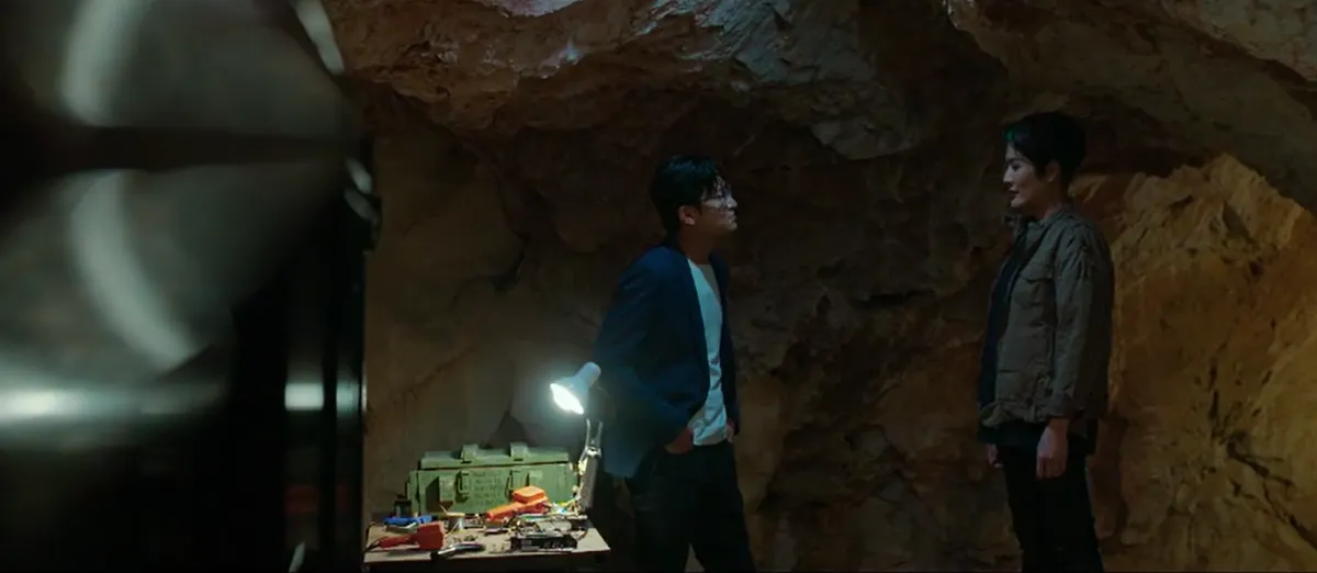 Kh&ocirc;ng giới hạn - Tập 27: Gia thế Lam Anh lộ diện giữa b&atilde;o dư luận, Ki&ecirc;n phũ ph&agrave;ng từ chối t&igrave;nh cũ - Ảnh 1.