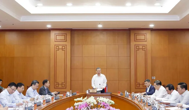 Tổng B&iacute; thư: Cần c&oacute; chiến lược cụ thể nhằm t&aacute;i cơ cấu nền kinh tế, c&acirc;n bằng c&aacute;n c&acirc;n thương mại - Ảnh 3.