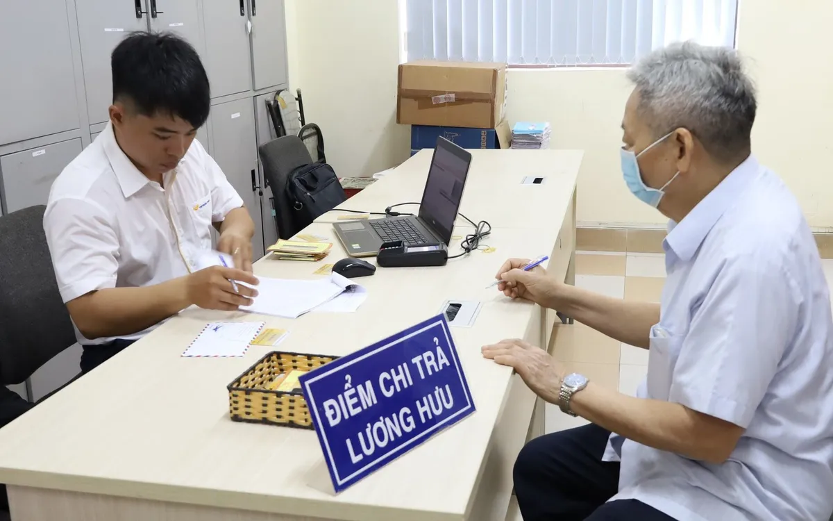 Lịch chi trả lương hưu, trợ cấp bảo hiểm xã hội của tháng 4 tại nhiều địa phương bắt đầu từ 1/4