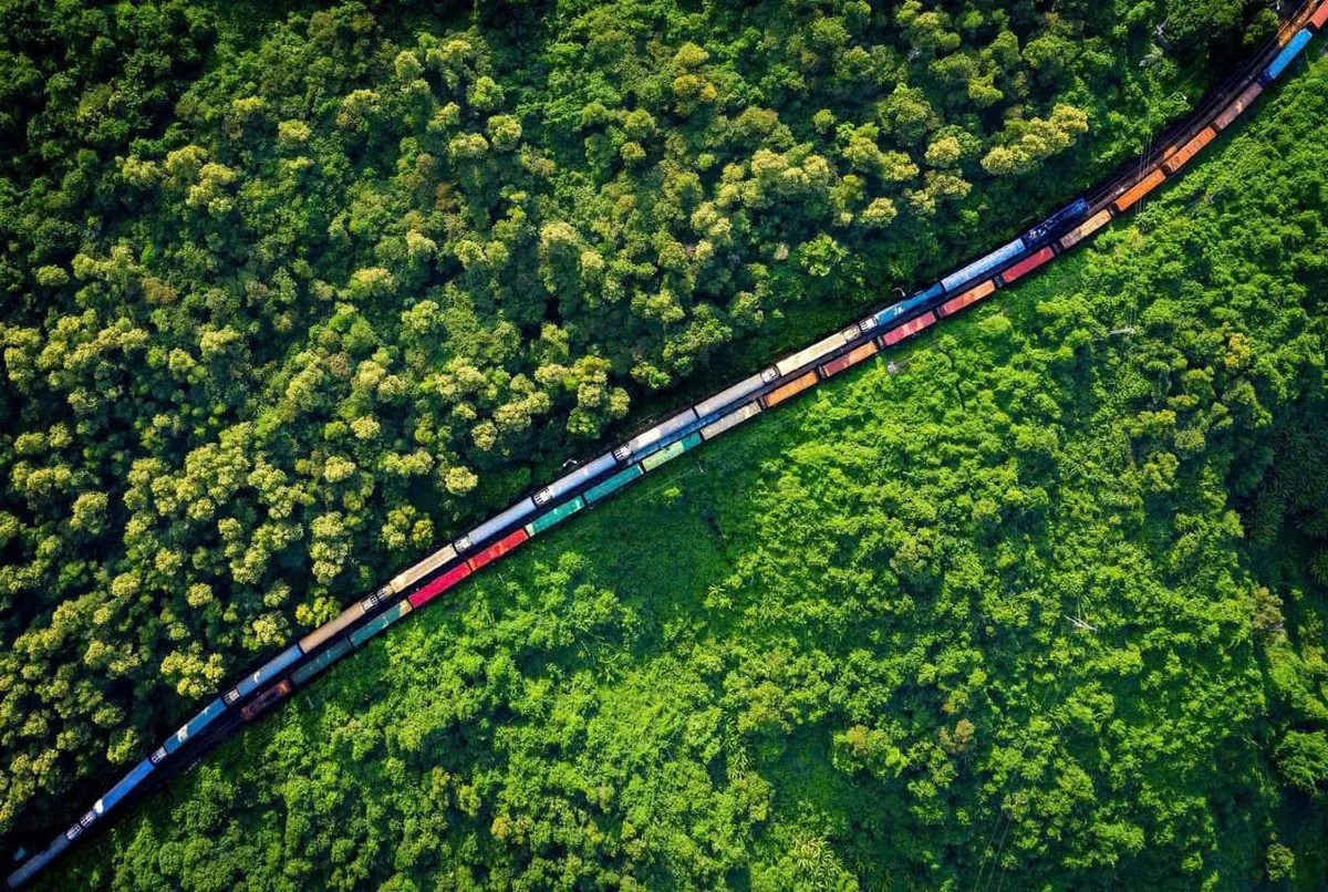 14 tiếng cho h&agrave;ng xuy&ecirc;n bi&ecirc;n giới Trung - Việt: Lời giải sắc b&eacute;n từ chiến lược hạ tầng đường sắt li&ecirc;n vận - Ảnh 1.