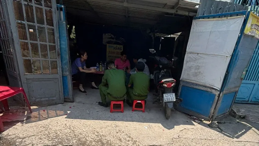 Nghi &aacute;n người đ&agrave;n &ocirc;ng đốt nh&agrave; tự thi&ecirc;u ở TP Hồ Ch&iacute; Minh - Ảnh 1.