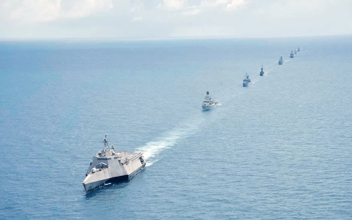 Tàu 09, Lữ đoàn 171, Vùng 2 tham gia diễn tập hàng hải Asean - Hoa Kỳ tại Indonesia.