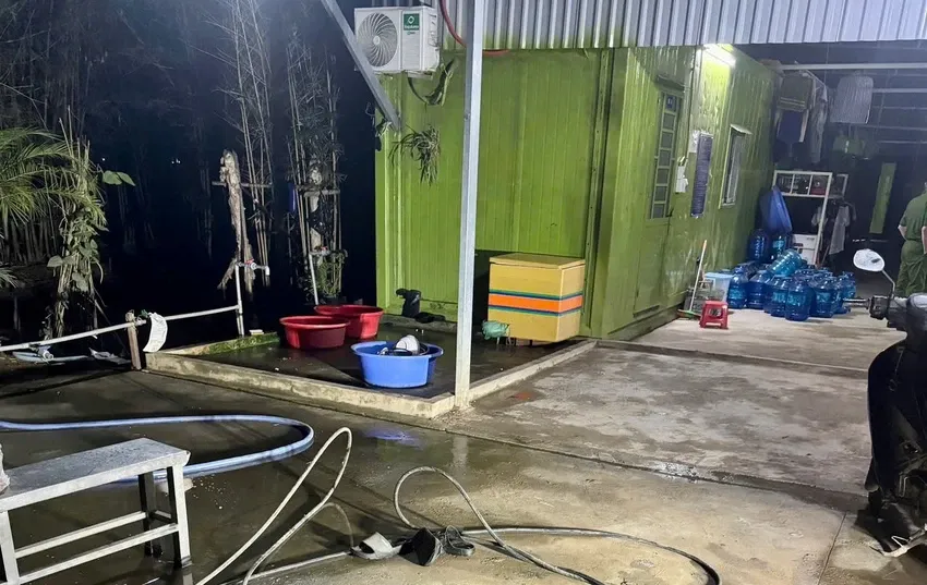 Đến c&ocirc;ng tr&igrave;nh giải quyết m&acirc;u thuẫn, 1 người bị đ&acirc;m tử vong - Ảnh 1.