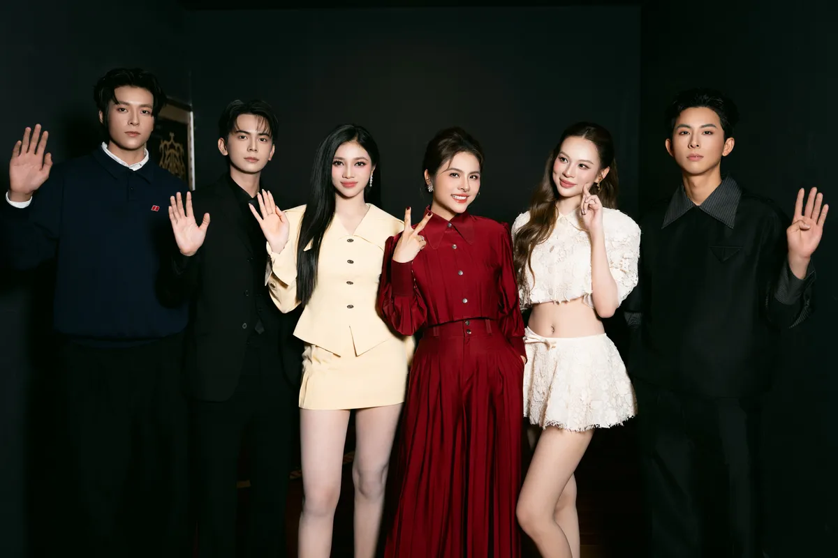 G&oacute;c tối bạo lực học đường trong 'Bus: Chuyến xe một chiều'- Ảnh 1.