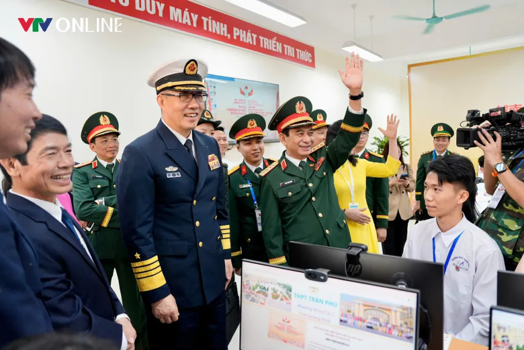 Giao lưu hữu nghị quốc ph&ograve;ng bi&ecirc;n giới Việt Nam - Trung Quốc lần thứ 10 - Ảnh 7.