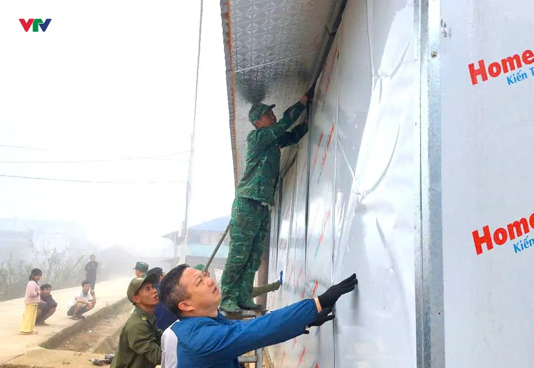 Lai Ch&acirc;u: Mưa đ&aacute; g&acirc;y thiệt hại nhiều nh&agrave; d&acirc;n x&atilde; Pa Ủ - Ảnh 2.