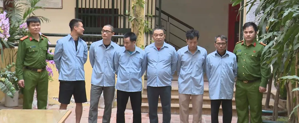 Triệt ph&aacute; đường d&acirc;y l&agrave;m giả hồ sơ bệnh &aacute;n t&acirc;m thần- Ảnh 2.