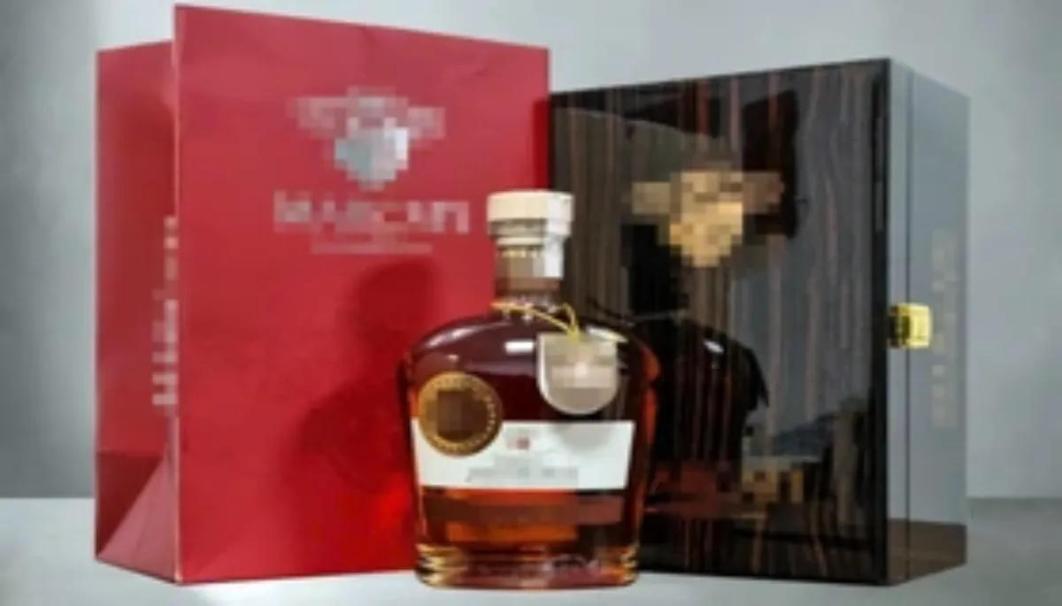 Truy tố nh&oacute;m đối tượng &ldquo;ph&ugrave; ph&eacute;p&rdquo; rượu lậu th&agrave;nh h&agrave;ng ngoại để thu lợi h&agrave;ng chục tỷ đồng- Ảnh 1.