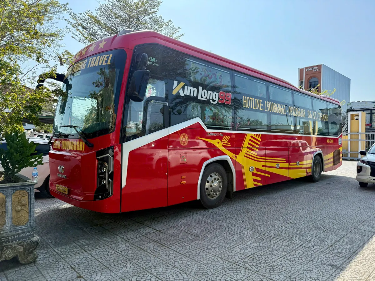 Tước kiểm định, xe kh&aacute;ch vẫn chạy tuyến Bắc &ndash; Nam- Ảnh 1.