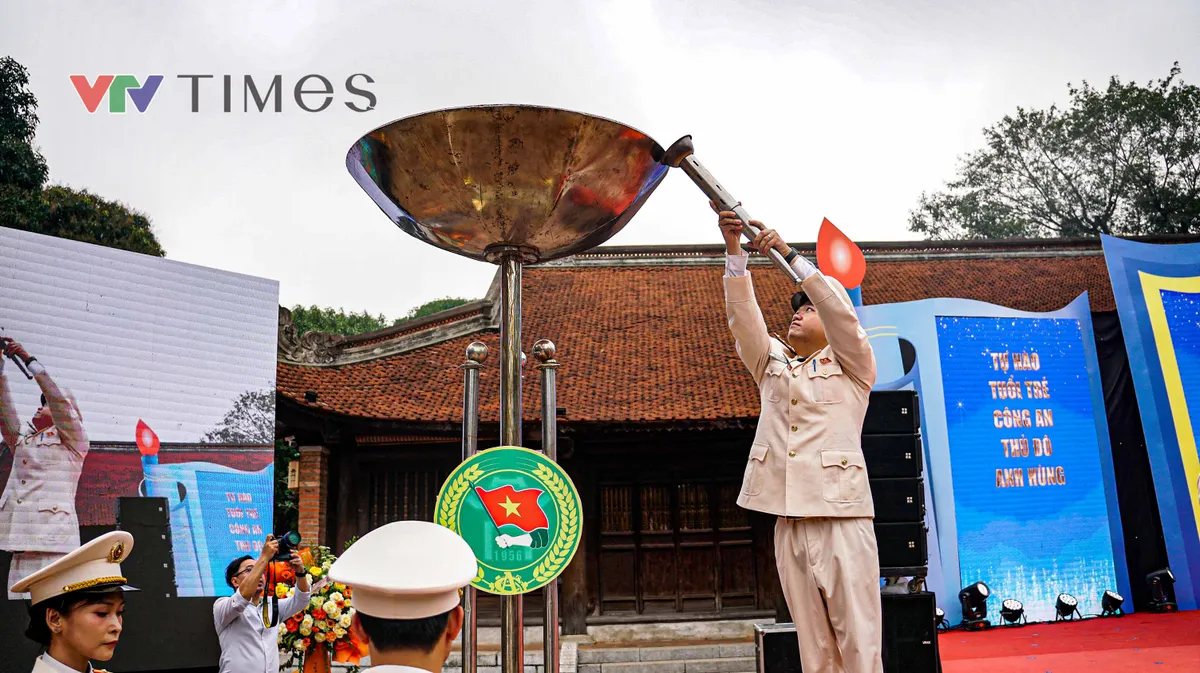 Tuyên dương 10 Gương mặt trẻ Công an Thủ đô xuất sắc tiêu biểu năm 2025 - Ảnh 10.