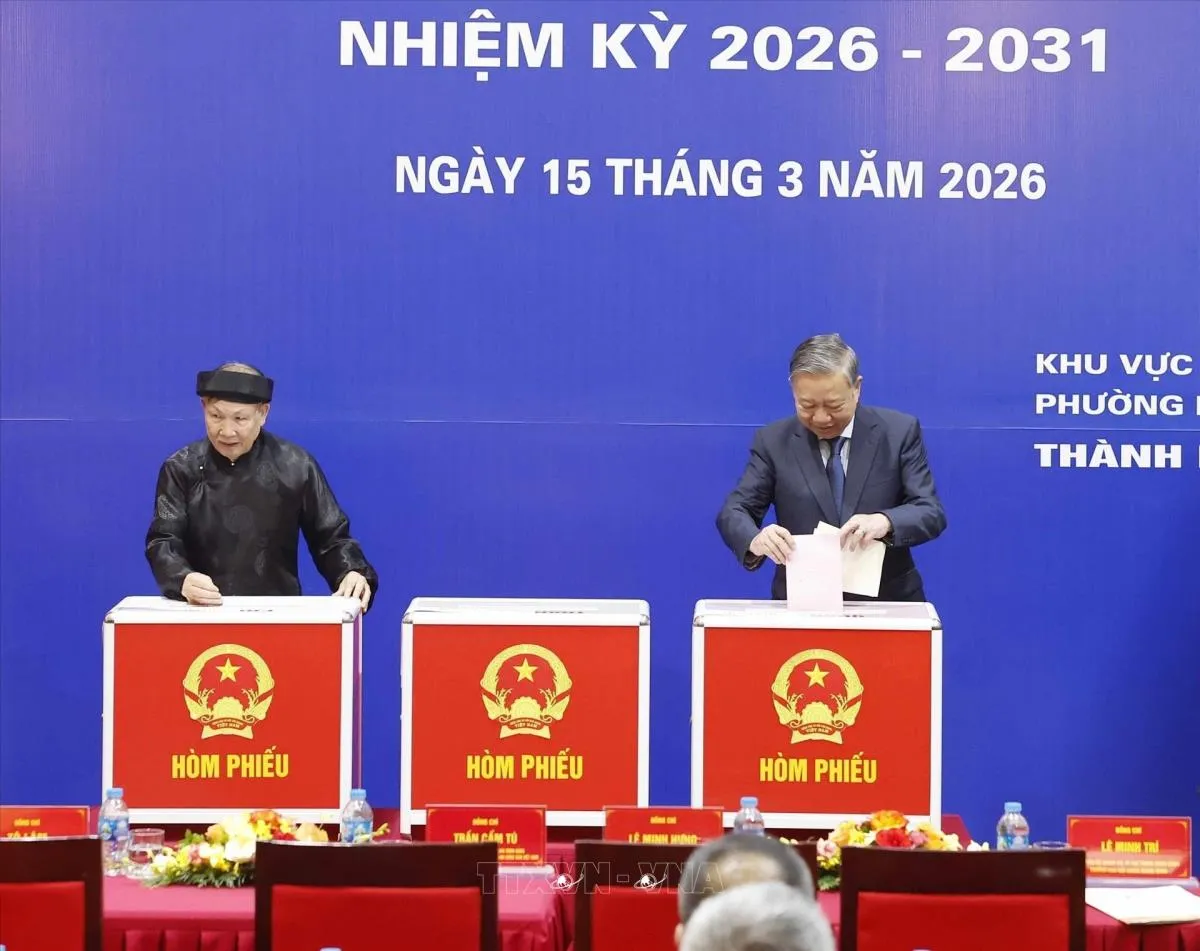 Ng&agrave;y hội non s&ocirc;ng v&agrave; trọng tr&aacute;ch trước Nh&acirc;n d&acirc;n - Ảnh 1.