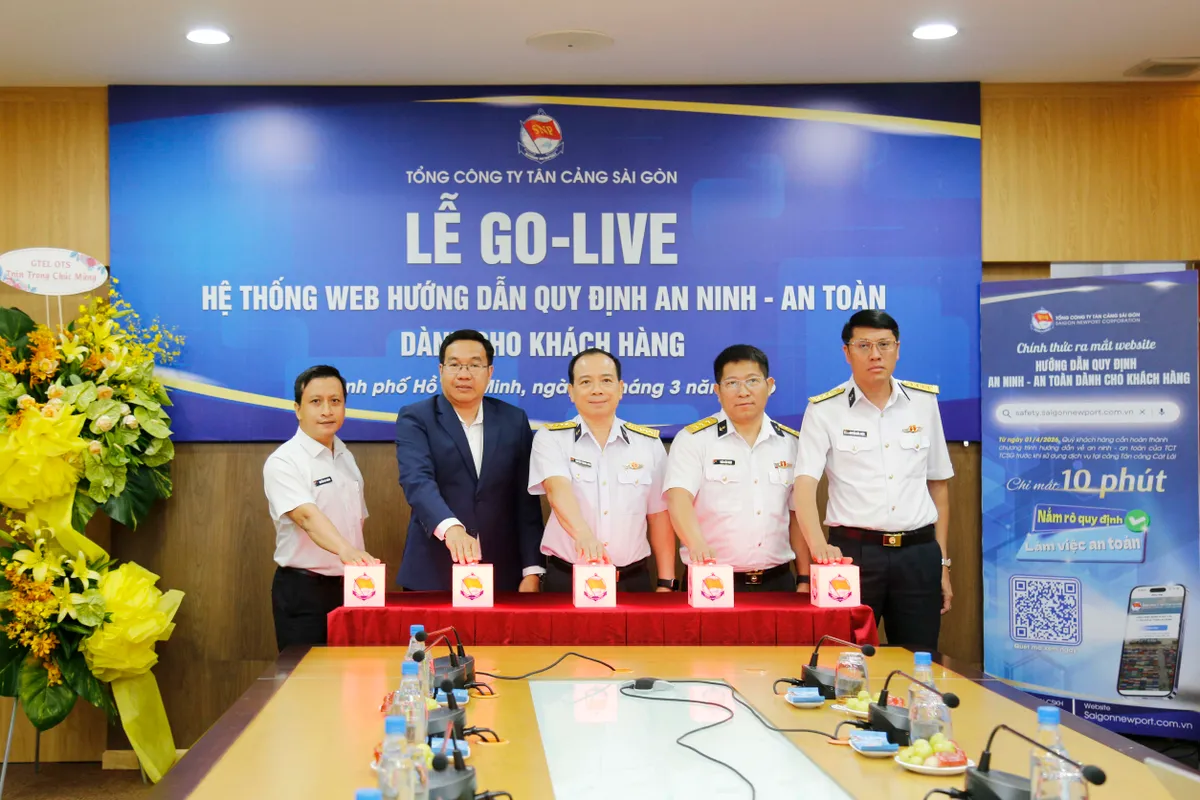 T&acirc;n Cảng S&agrave;i G&ograve;n đột ph&aacute; chuyển đổi số trong quản l&yacute; an ninh, an to&agrave;n cảng - Ảnh 1.