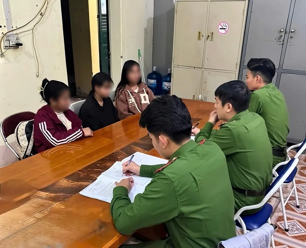 Ngăn chặn kịp thời 3 nữ sinh Sơn La su&yacute;t bị lừa đi l&agrave;m qua mạng- Ảnh 1.