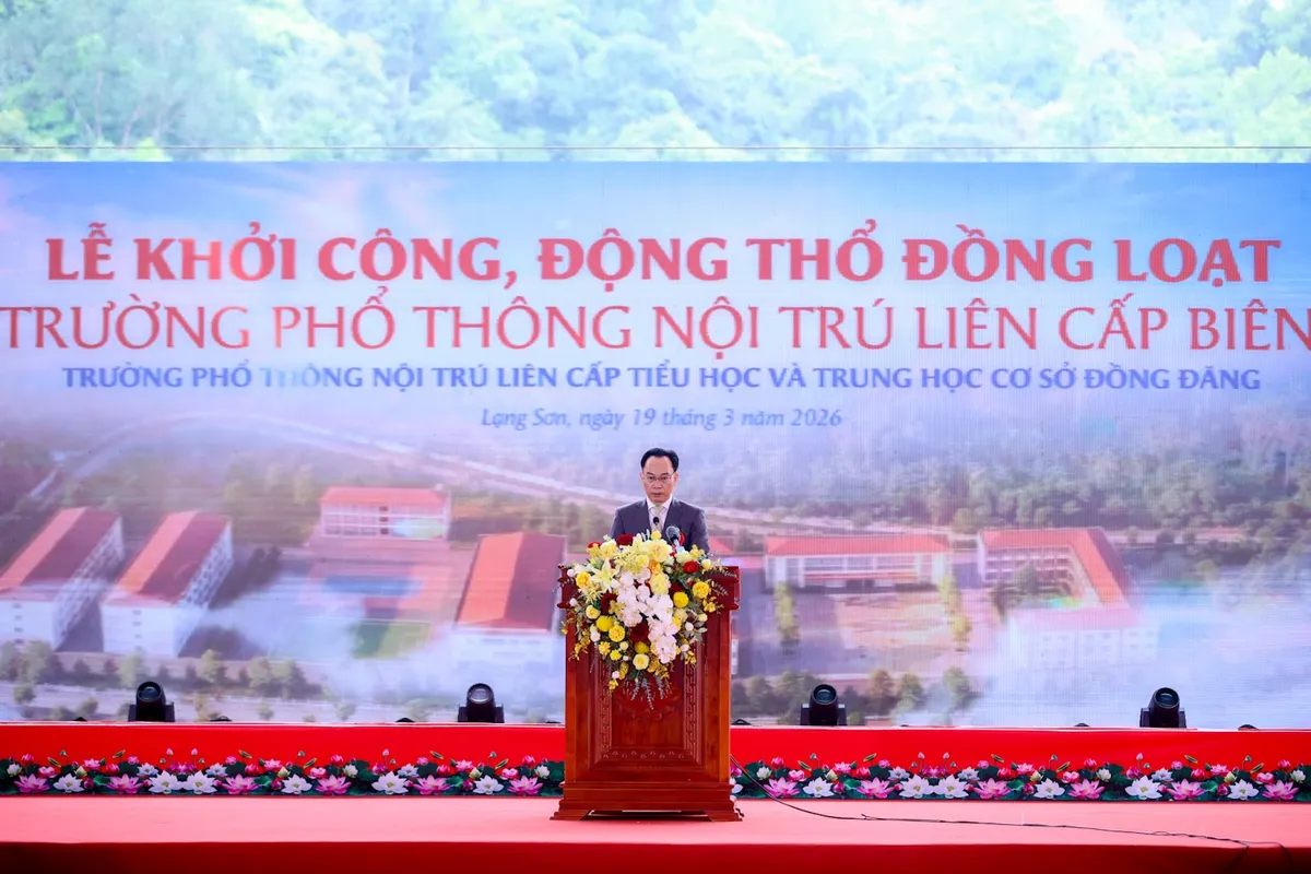Tổng B&iacute; thư v&agrave; Thủ tướng dự Lễ khởi c&ocirc;ng, động thổ đồng loạt c&aacute;c trường nội tr&uacute; li&ecirc;n cấp v&ugrave;ng bi&ecirc;n giai đoạn 2 - Ảnh 3.