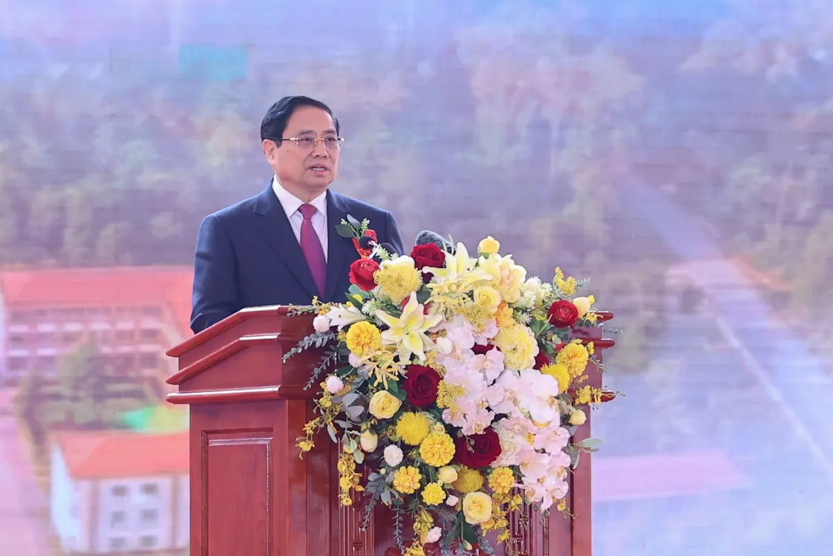 Tổng B&iacute; thư v&agrave; Thủ tướng dự Lễ khởi c&ocirc;ng, động thổ đồng loạt c&aacute;c trường nội tr&uacute; li&ecirc;n cấp v&ugrave;ng bi&ecirc;n giai đoạn 2 - Ảnh 5.