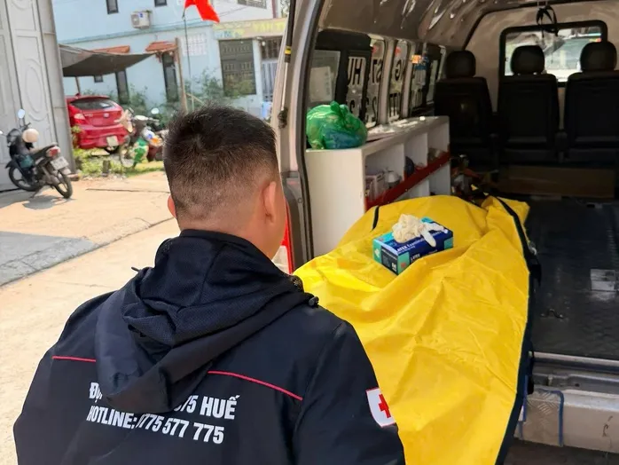 Nữ sinh đại học tử vong bất thường trong ph&ograve;ng trọ ở Huế - Ảnh 2.