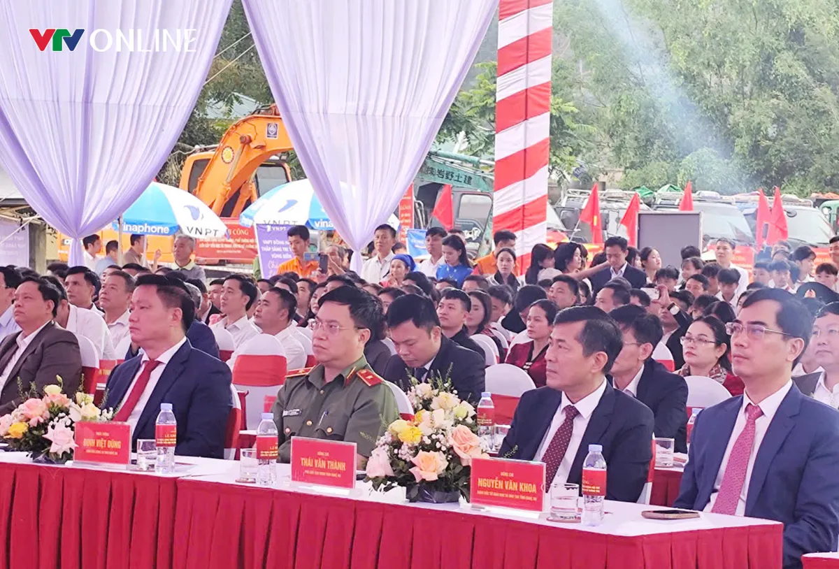 Người d&acirc;n miền n&uacute;i Nghệ An mừng rỡ khi những ng&ocirc;i trường nội tr&uacute; được khởi c&ocirc;ng x&acirc;y dựng - Ảnh 1.