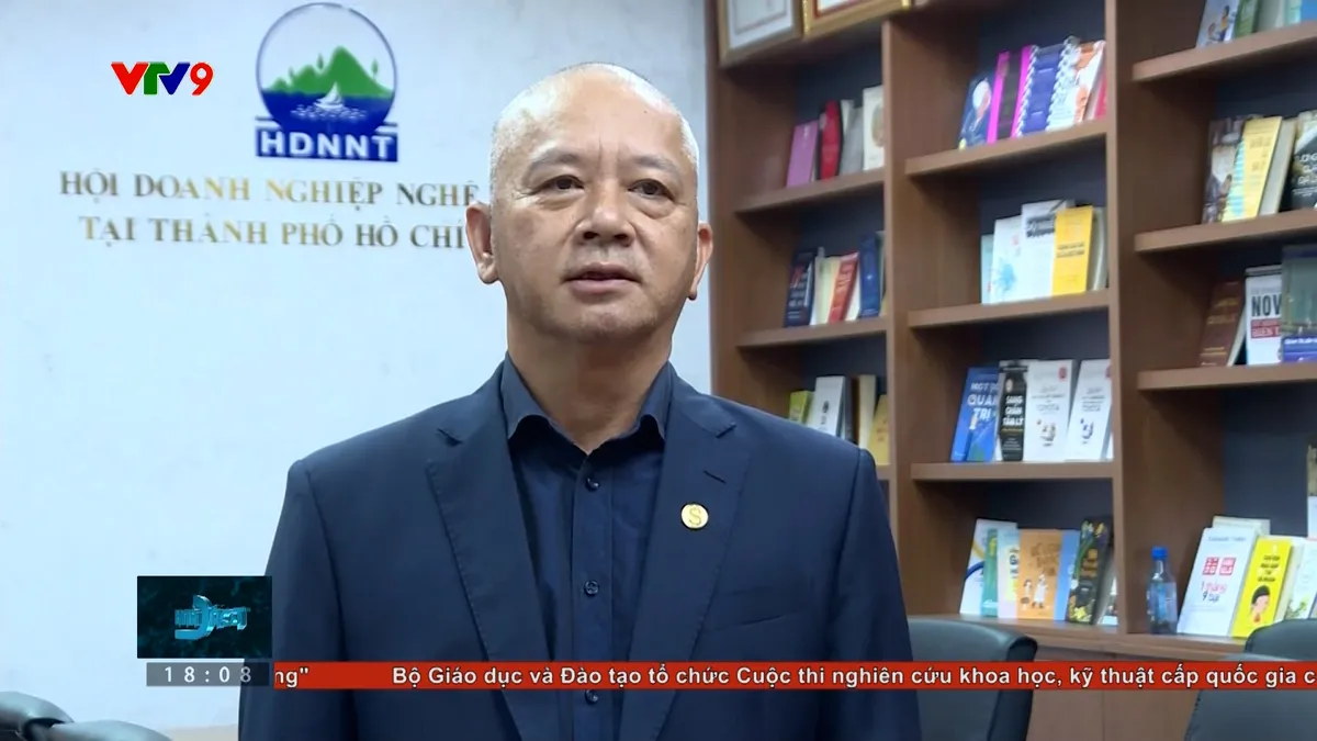 tc24h-1903-1 phan dình tuệ.jpg