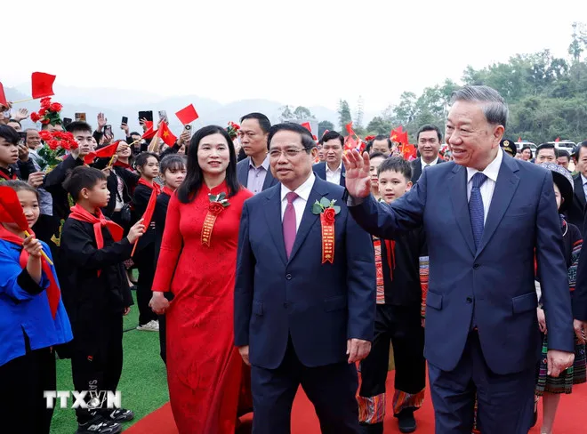 Tổng B&iacute; thư: Đưa Trường Phổ th&ocirc;ng nội tr&uacute; th&agrave;nh "cột mốc mềm" về gi&aacute;o dục v&ugrave;ng bi&ecirc;n - Ảnh 1.