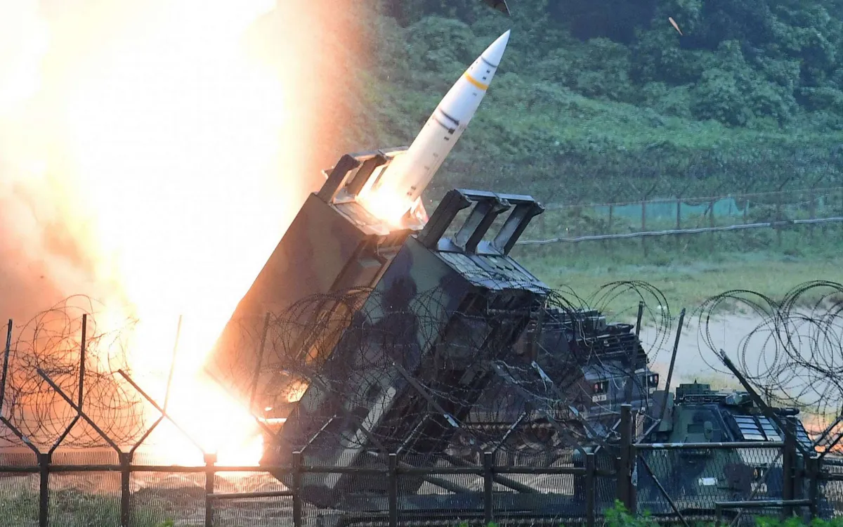 Hệ thống tên lửa ATACMS (Ảnh: AFP)